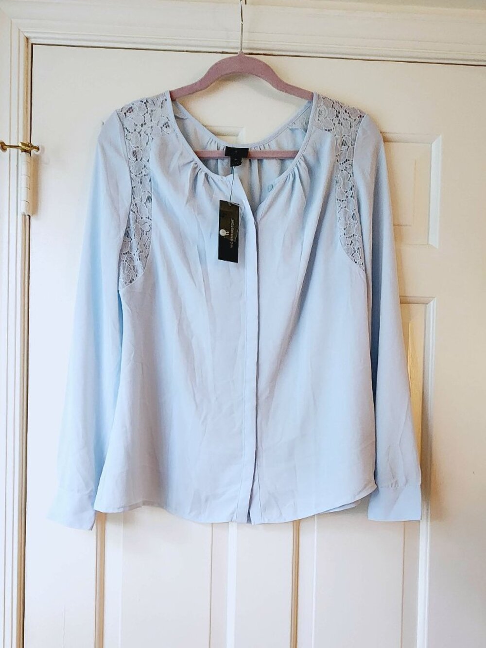 Worthington sz M Pastel Blue Lace Long Sleeve Top Blouse NEW Lace Insert